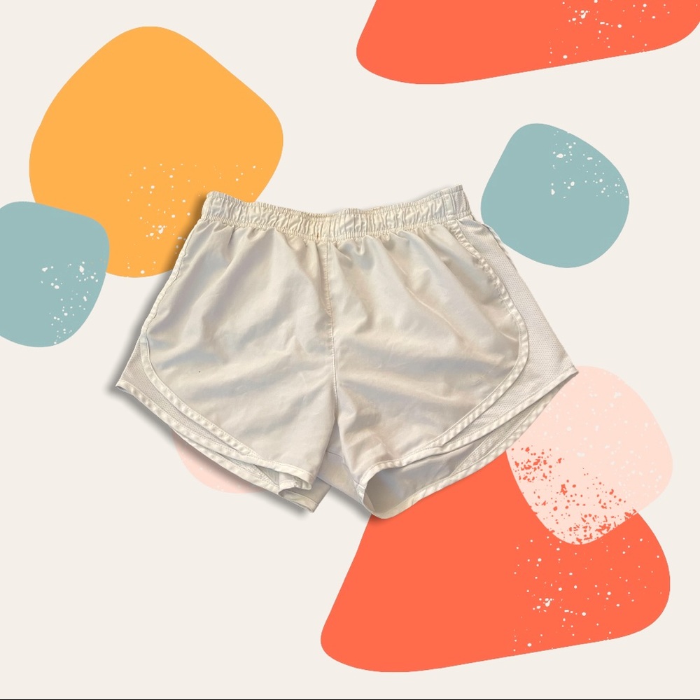 white nike shorts
